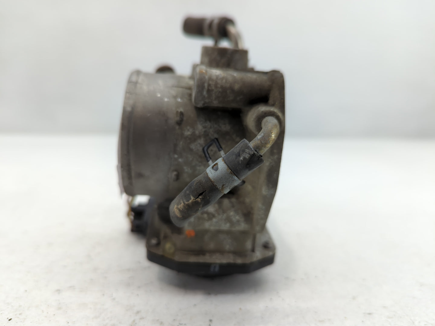 2007-2011 Toyota Camry Throttle Body P/N:22030-0H030 Fits Fits 2006 2007 2008 2009 2010 2011 2012 2013 2014 2015 OEM Used Au