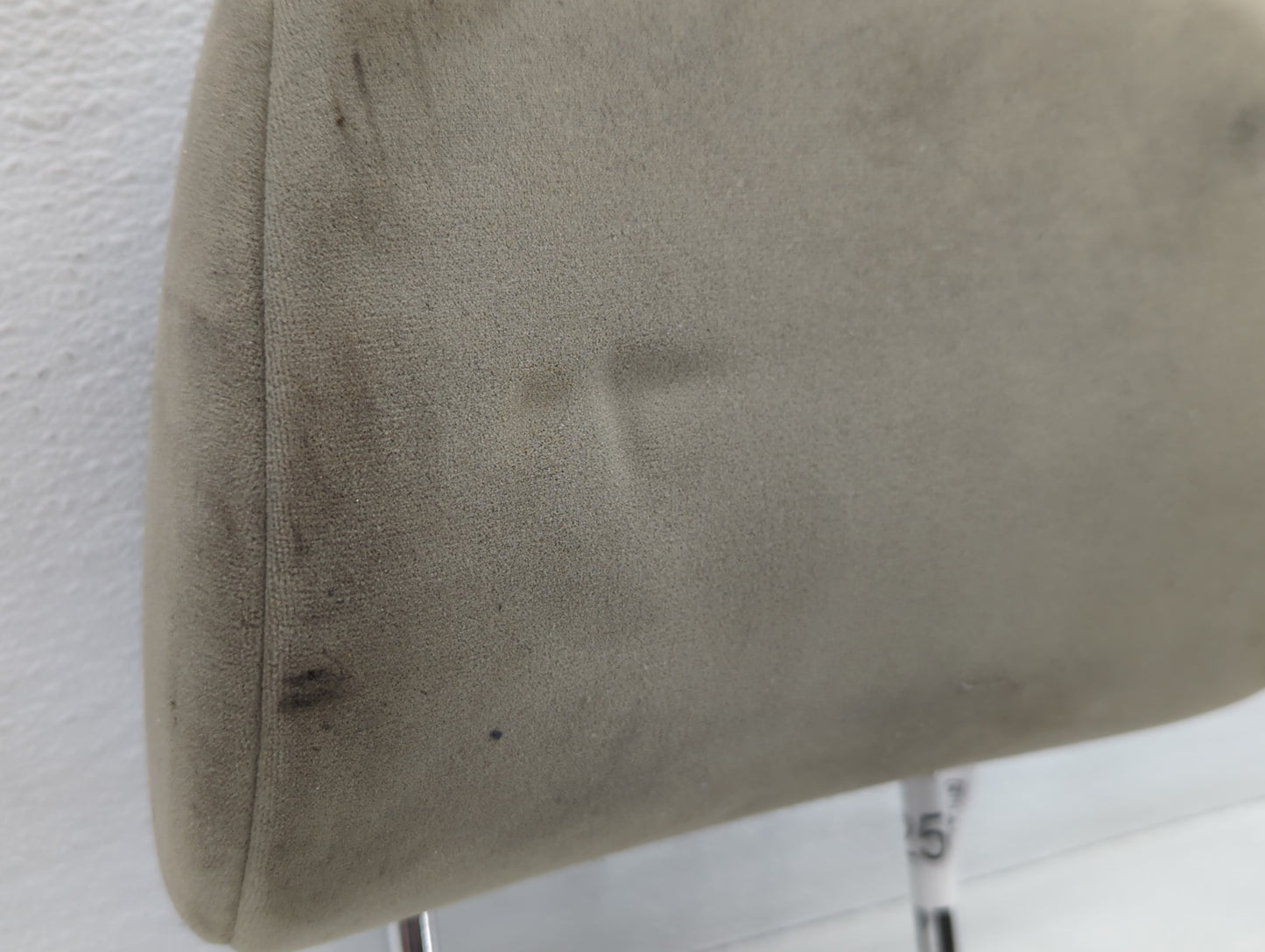 2007-2009 Toyota Camry Headrest Head Rest Front Driver Passenger Seat Fits Fits 2007 2008 2009 OEM Used Auto Parts - Oemused