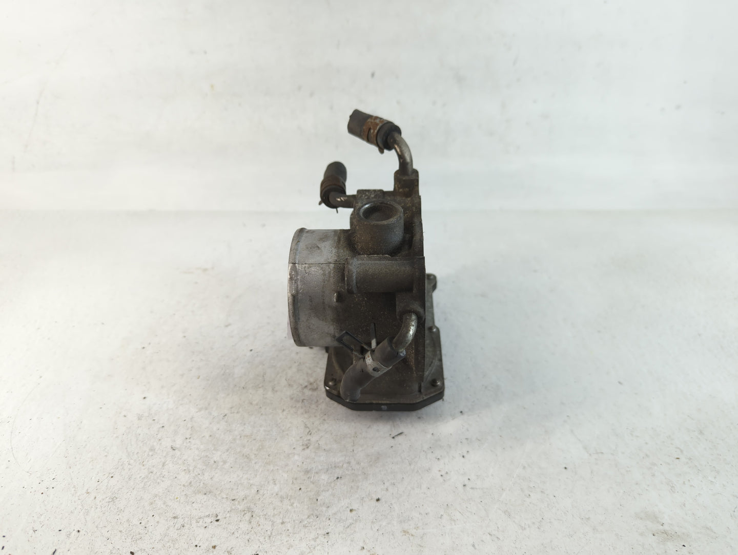 2007-2011 Toyota Camry Throttle Body P/N:22030-0H030 Fits Fits 2006 2007 2008 2009 2010 2011 2012 2013 2014 2015 OEM Used Au