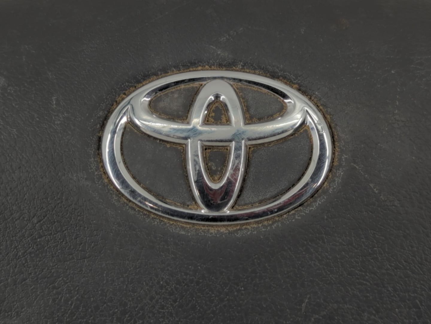 2007-2011 Toyota Camry Air Bag Driver Left Steering Wheel Mounted Fits Fits 2007 2008 2009 2010 2011 OEM Used Auto Parts - O