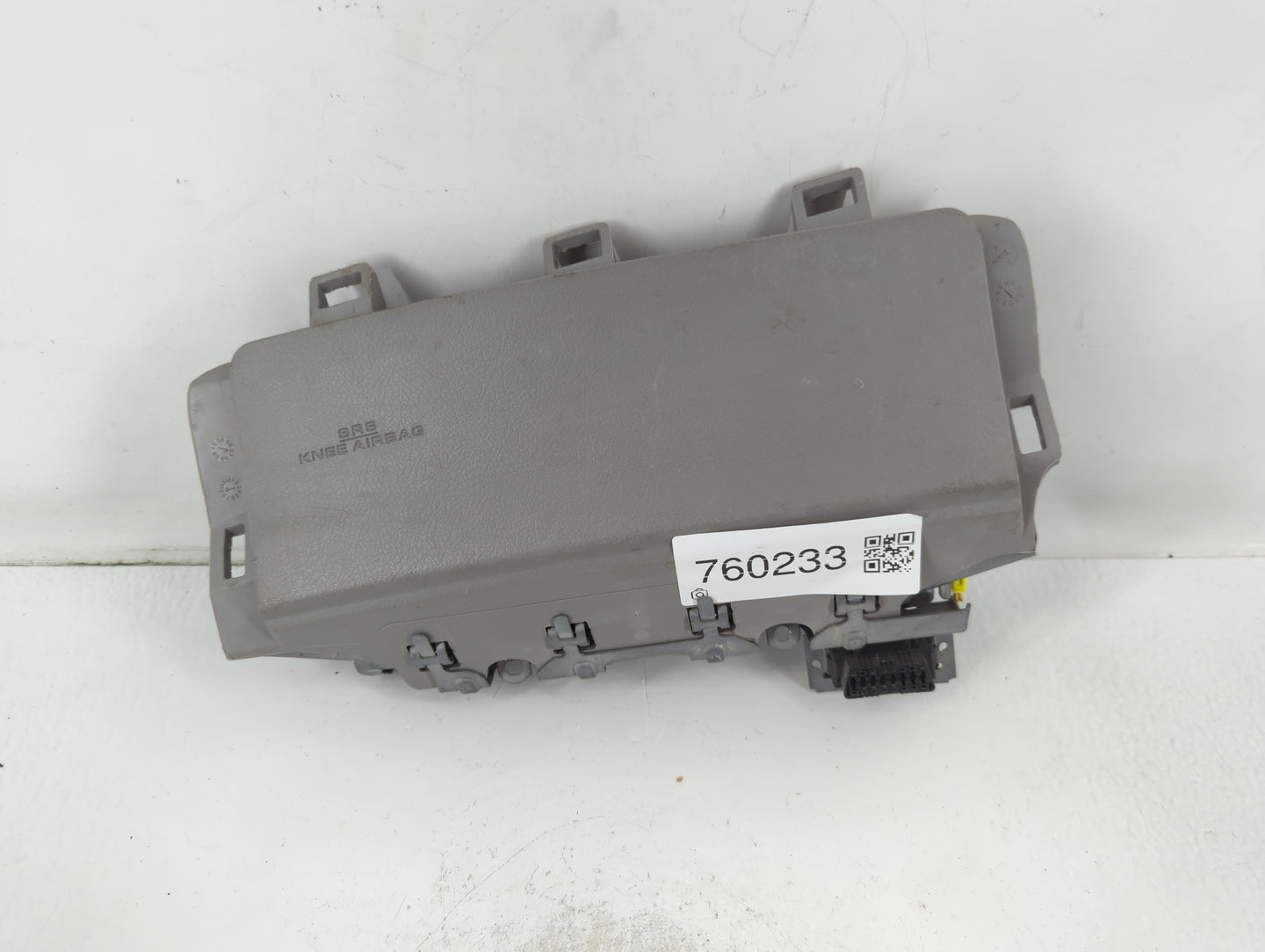 2007-2011 Toyota Camry Air Bag Driver Left Knee OEM Fits Fits 2007 2008 2009 2010 2011 OEM Used Auto Parts - Oemusedautopart