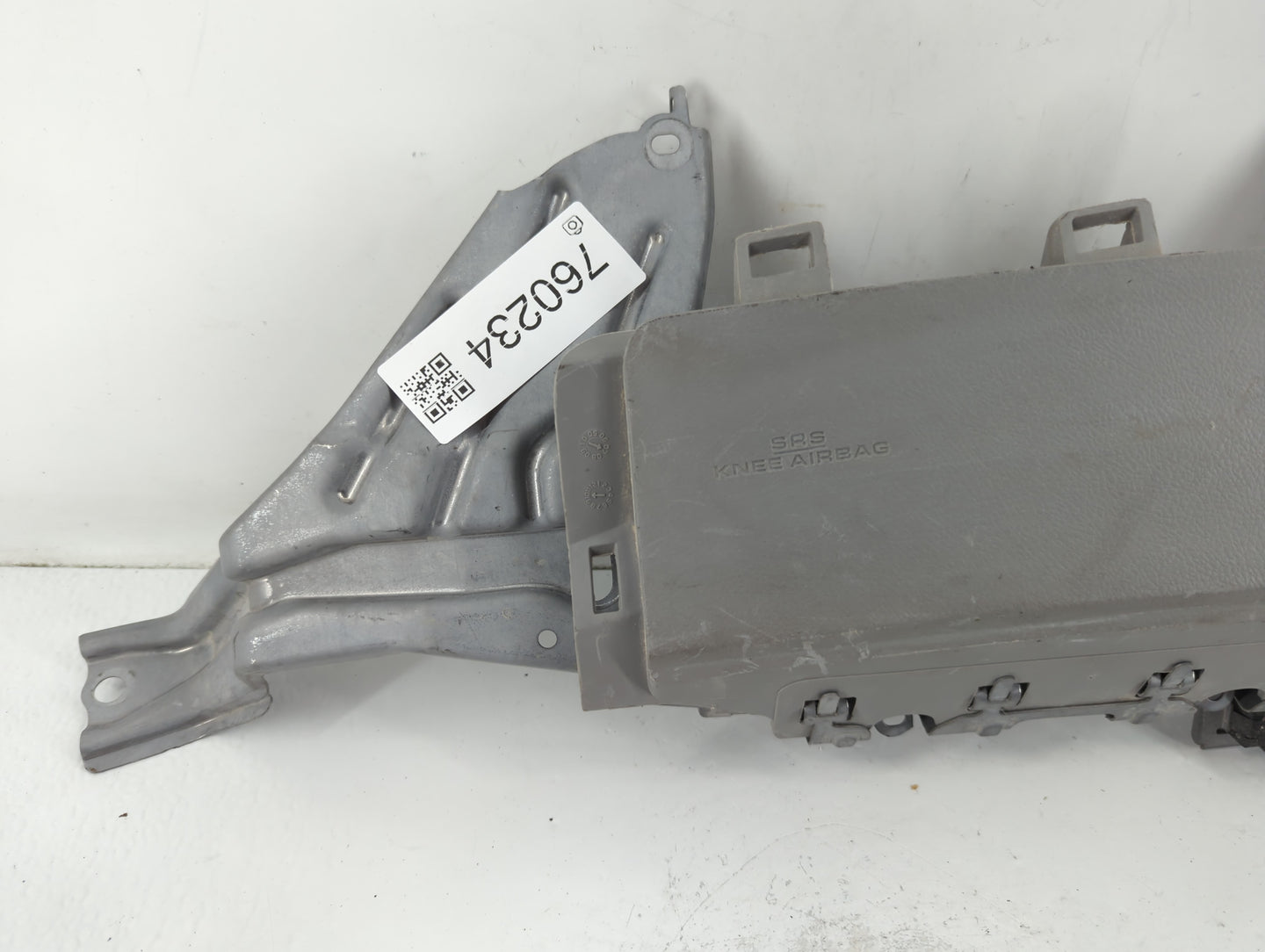 2007-2011 Toyota Camry Air Bag Driver Left Steering Wheel Mounted Fits Fits 2007 2008 2009 2010 2011 OEM Used Auto Parts - O