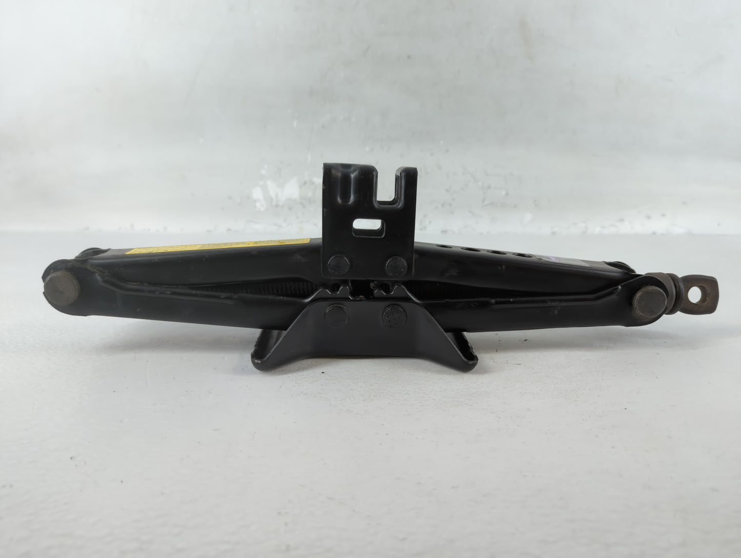2008 Toyota Camry Spare Scissor Car Jack - Oemusedautoparts1.com