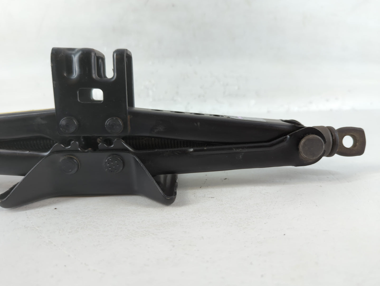2008 Toyota Camry Spare Scissor Car Jack - Oemusedautoparts1.com