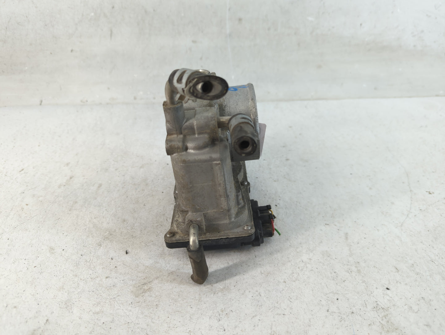 2007-2011 Toyota Camry Throttle Body P/N:22030-0H030 Fits Fits 2006 2007 2008 2009 2010 2011 2012 2013 2014 2015 OEM Used Au