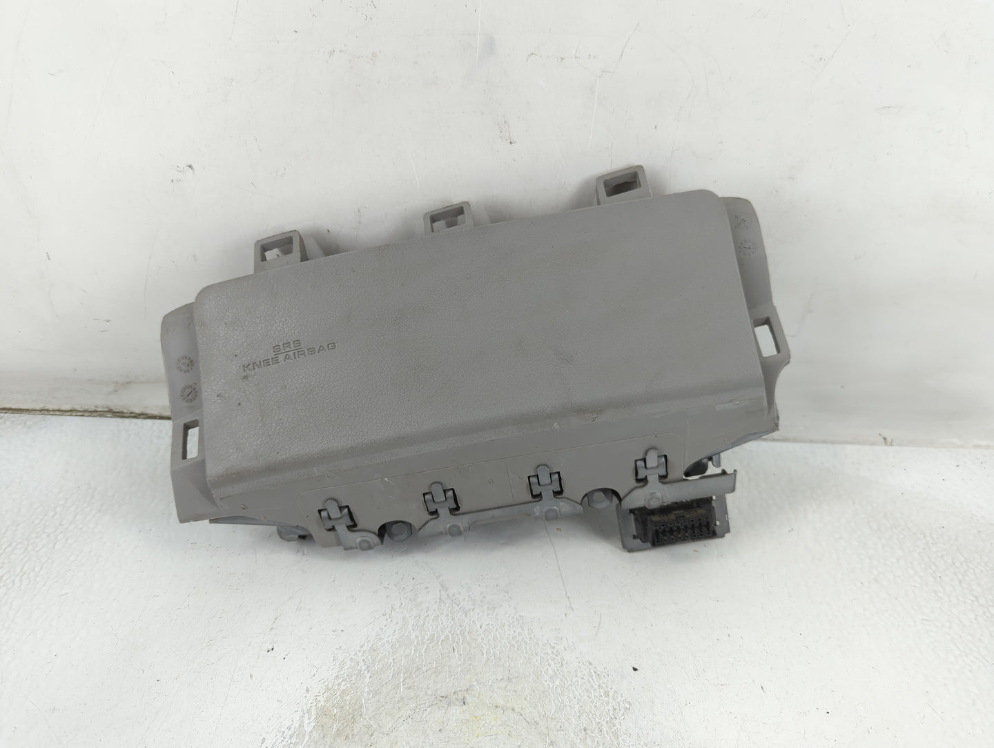 2007-2011 Toyota Camry Air Bag Driver Left Knee OEM P/N:227294907M38 Fits Fits 2007 2008 2009 2010 2011 OEM Used Auto Parts 