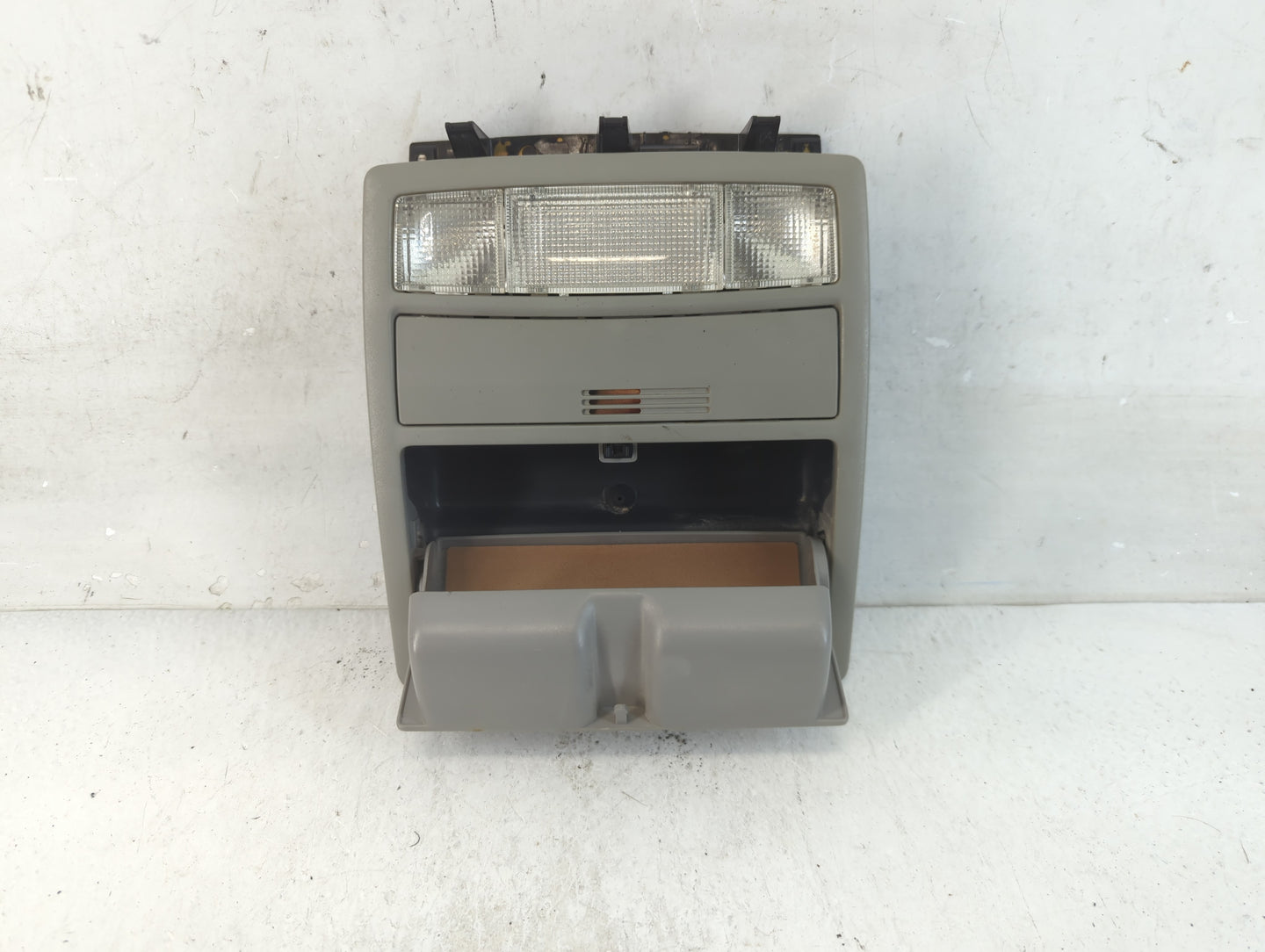 2008 Toyota Camry Overhead Roof Console - Oemusedautoparts1.com