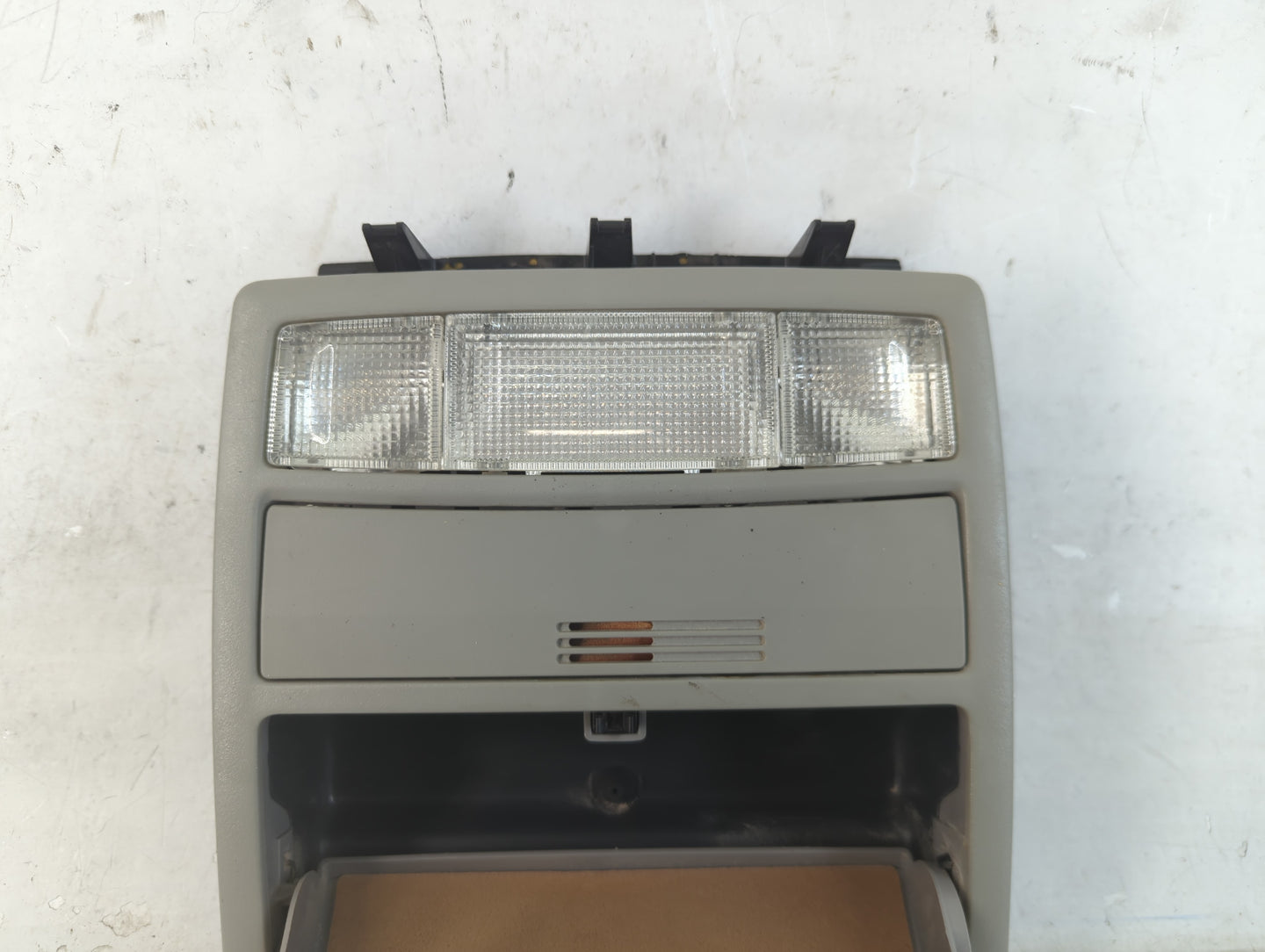 2008 Toyota Camry Overhead Roof Console - Oemusedautoparts1.com