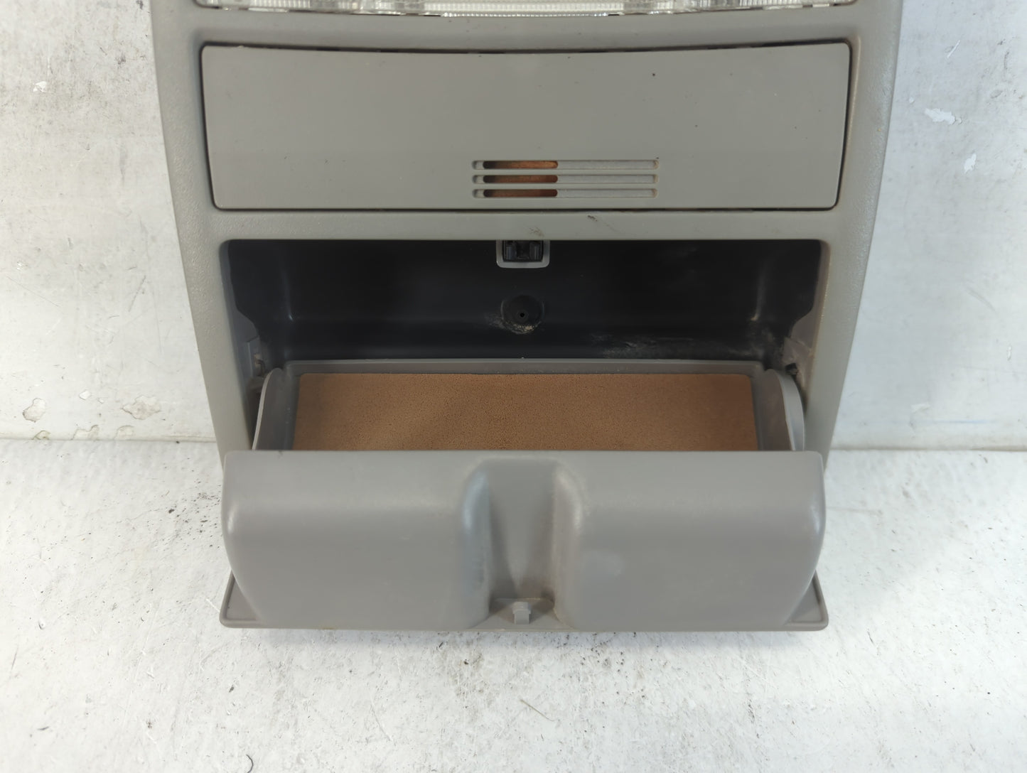 2008 Toyota Camry Overhead Roof Console - Oemusedautoparts1.com
