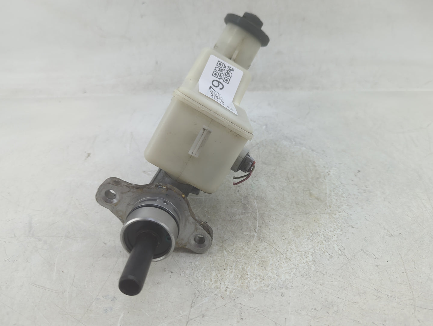 2003-2008 Toyota Corolla Brake Master Cylinder - Oemusedautoparts1.com