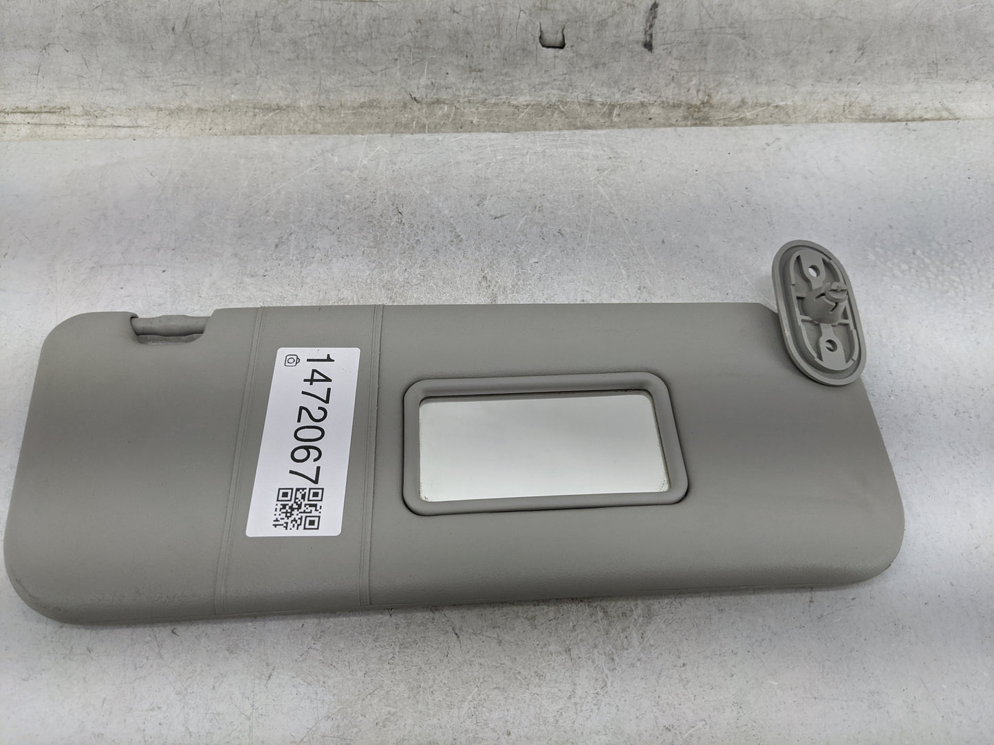 2005-2008 Toyota Corolla Sun Visor Shade Replacement Passenger Right Mirror Fits Fits 2005 2006 2007 2008 OEM Used Auto Part