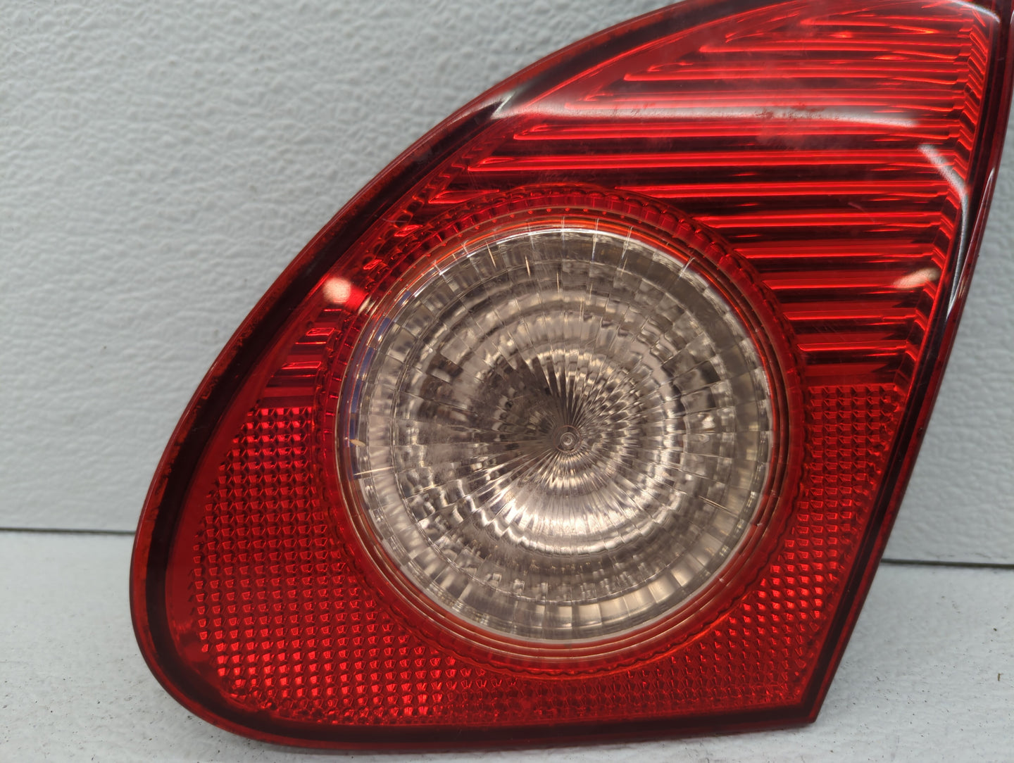 2003-2008 Toyota Corolla Tail Light Assembly Passenger Right OEM P/N:921 12V18W Fits Fits 2003 2004 2005 2006 2007 2008 OEM 