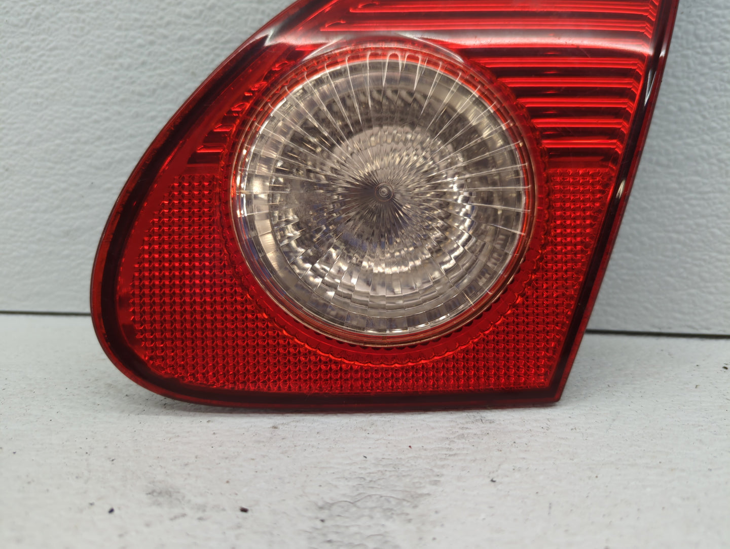 2003-2008 Toyota Corolla Tail Light Assembly Passenger Right OEM P/N:921 12V18W Fits Fits 2003 2004 2005 2006 2007 2008 OEM 