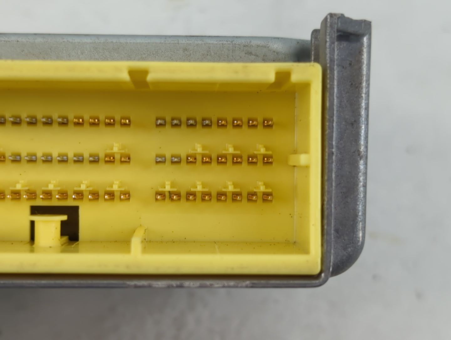 2008-2010 Toyota Highlander Chassis Control Module Ccm Bcm Body Control - Oemusedautoparts1.com