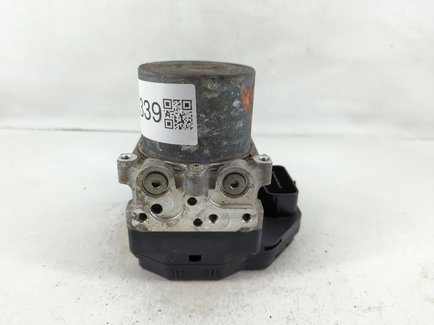 2008 Toyota Highlander ABS Pump Control Module Replacement P/N:89541-49930 44540-48230 Fits OEM Used Auto Parts - Oemusedaut