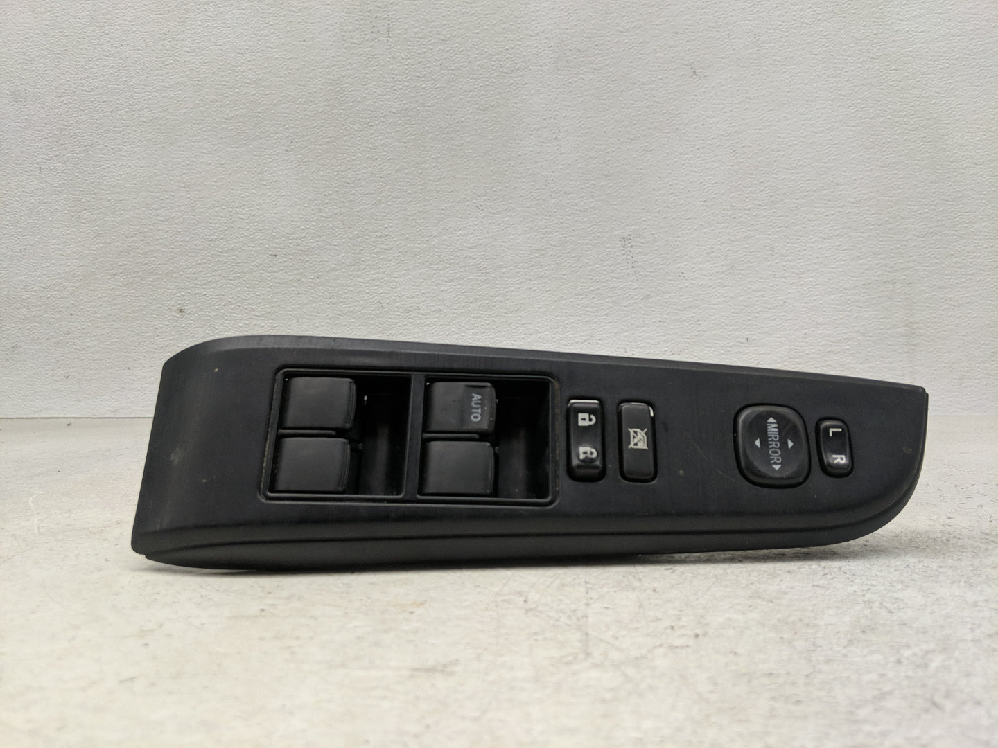 2008-2013 Toyota Highlander Master Power Window Switch Replacement Driver Side Left P/N:74232-48070 Fits OEM Used Auto Parts