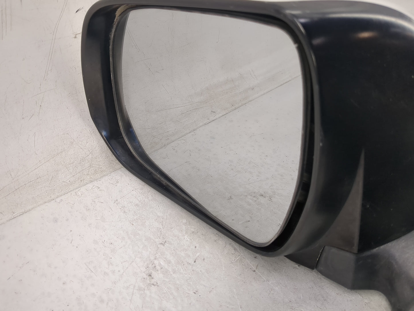 2008-2013 Toyota Highlander Driver Side View Mirror - Left Door Mirror OEM Used - Oemusedautoparts1.com