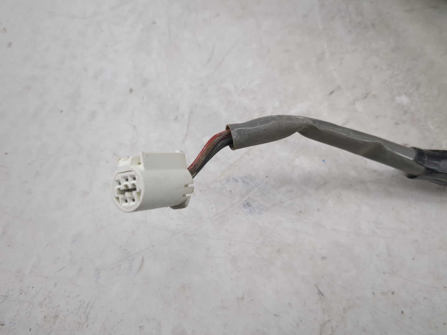 2008-2013 Toyota Highlander Driver Side View Mirror - Left Door Mirror OEM Used - Oemusedautoparts1.com