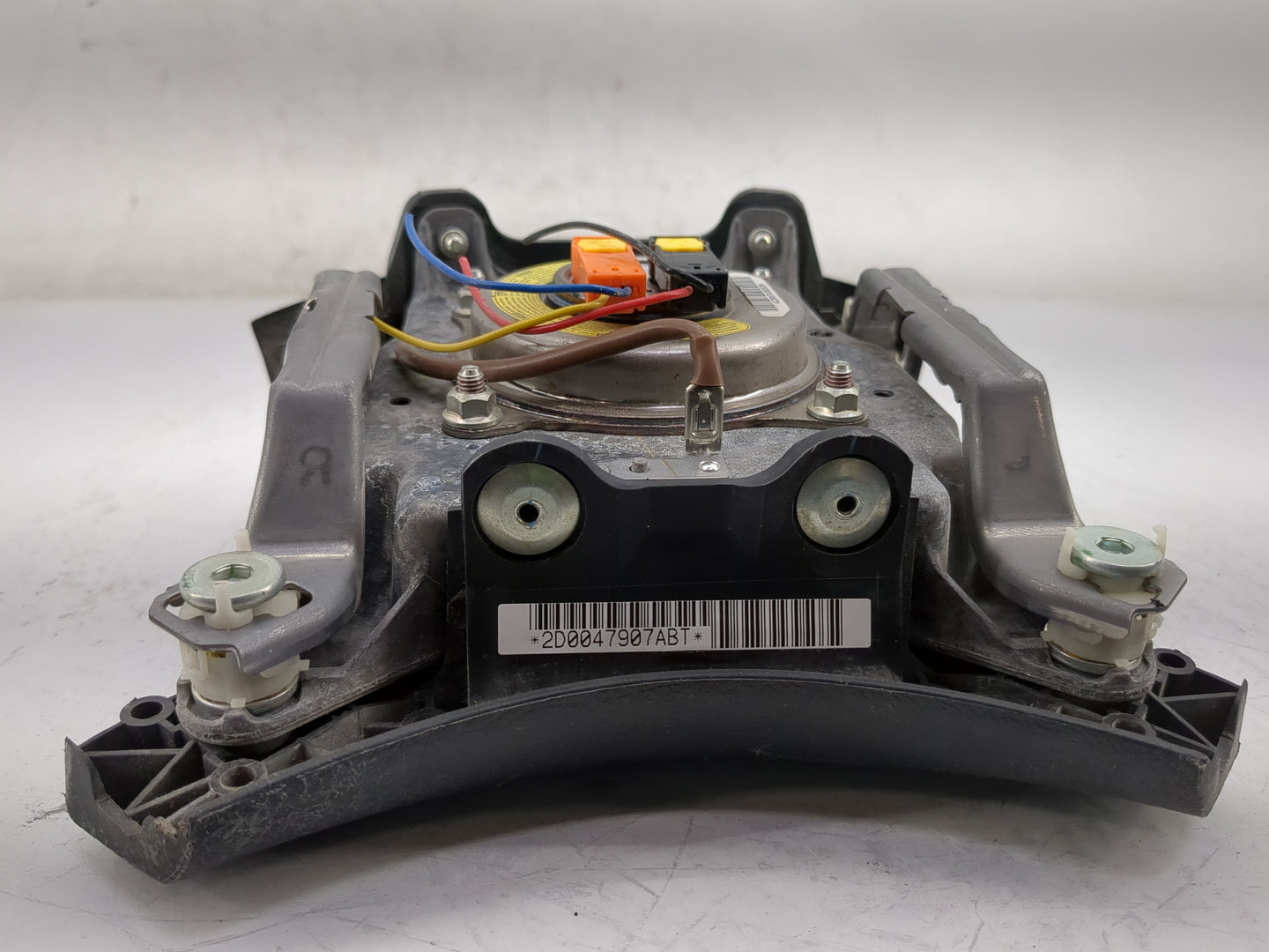 2008-2013 Toyota Highlander Air Bag Driver Left Steering Wheel Mounted Fits Fits 2008 2009 2010 2011 2012 2013 OEM Used Auto