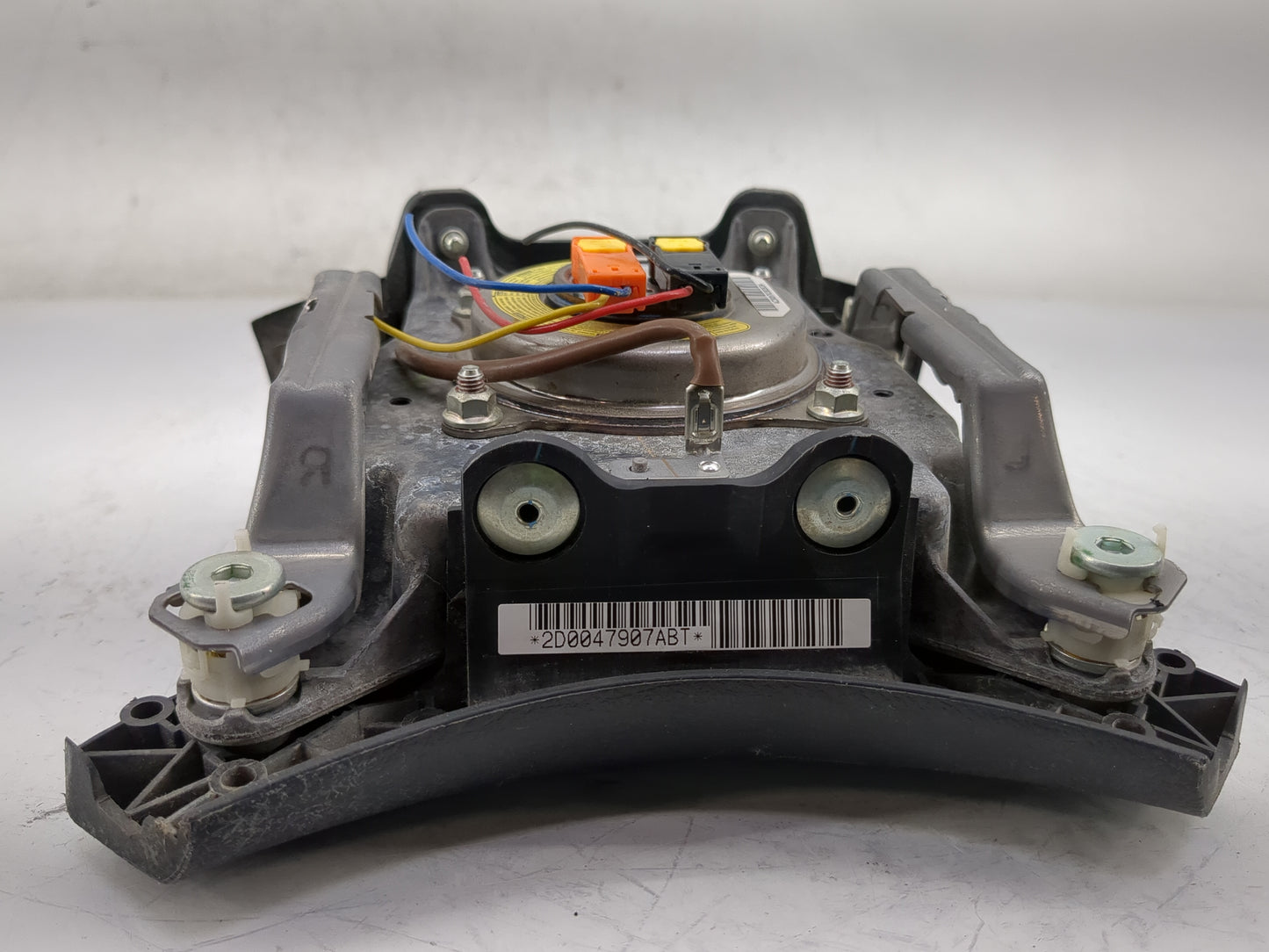 2008-2013 Toyota Highlander Air Bag Driver Left Steering Wheel Mounted Fits Fits 2008 2009 2010 2011 2012 2013 OEM Used Auto