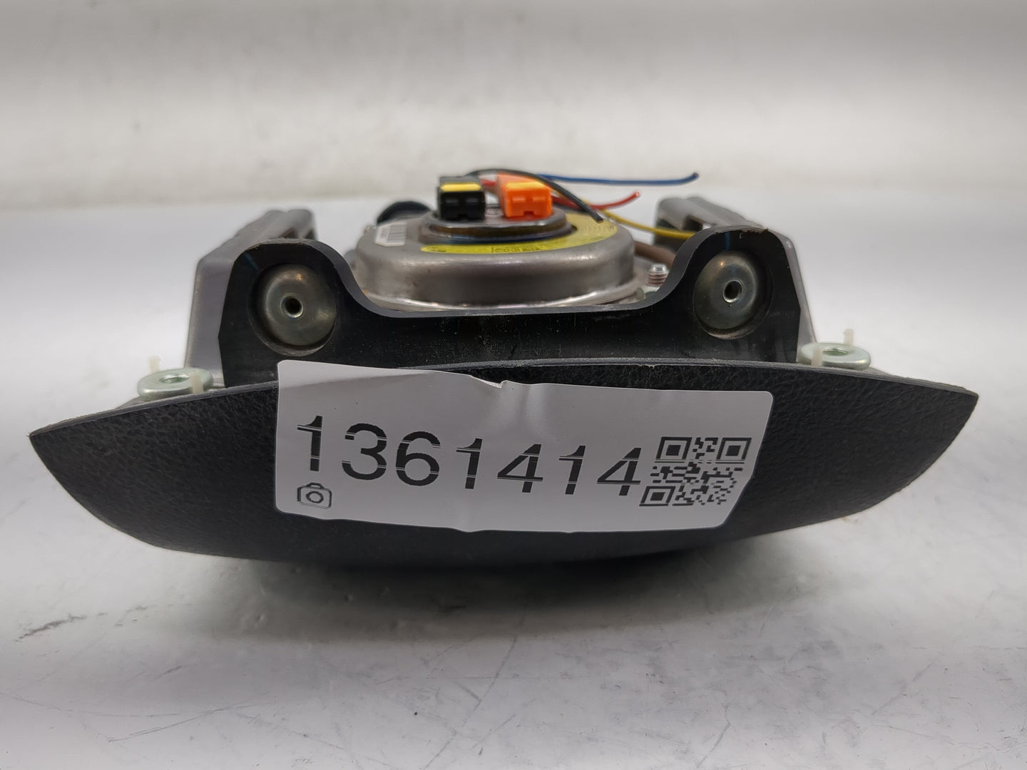 2008-2013 Toyota Highlander Air Bag Driver Left Steering Wheel Mounted Fits Fits 2008 2009 2010 2011 2012 2013 OEM Used Auto