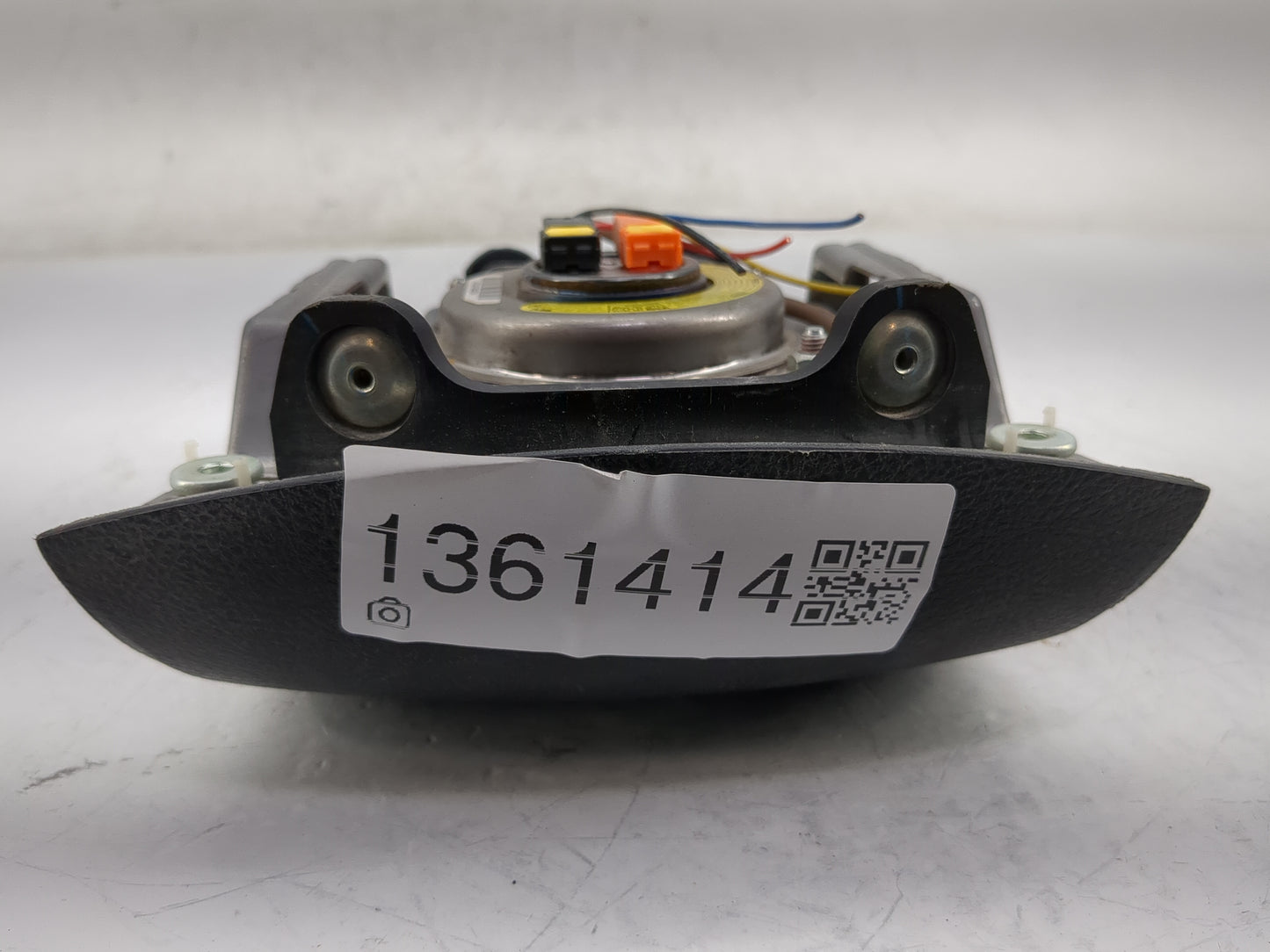 2008-2013 Toyota Highlander Air Bag Driver Left Steering Wheel Mounted Fits Fits 2008 2009 2010 2011 2012 2013 OEM Used Auto