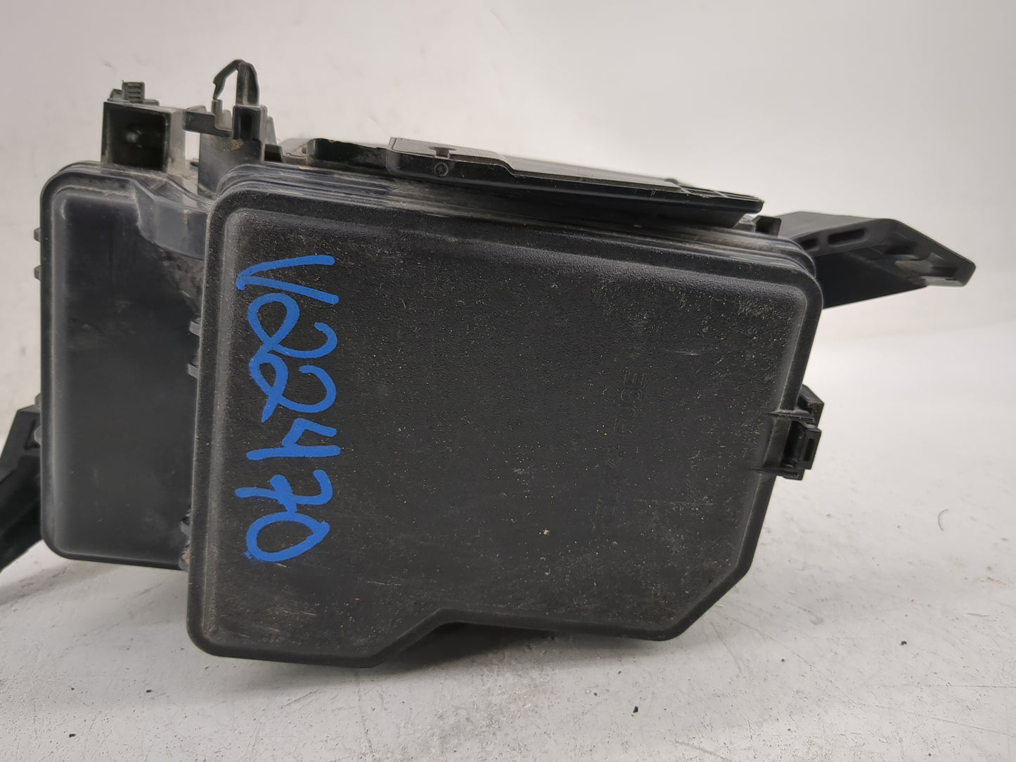 2008-2010 Toyota Highlander Fusebox Fuse Box Panel Relay Module P/N:82720-48050 Fits Fits 2008 2009 2010 OEM Used Auto Parts