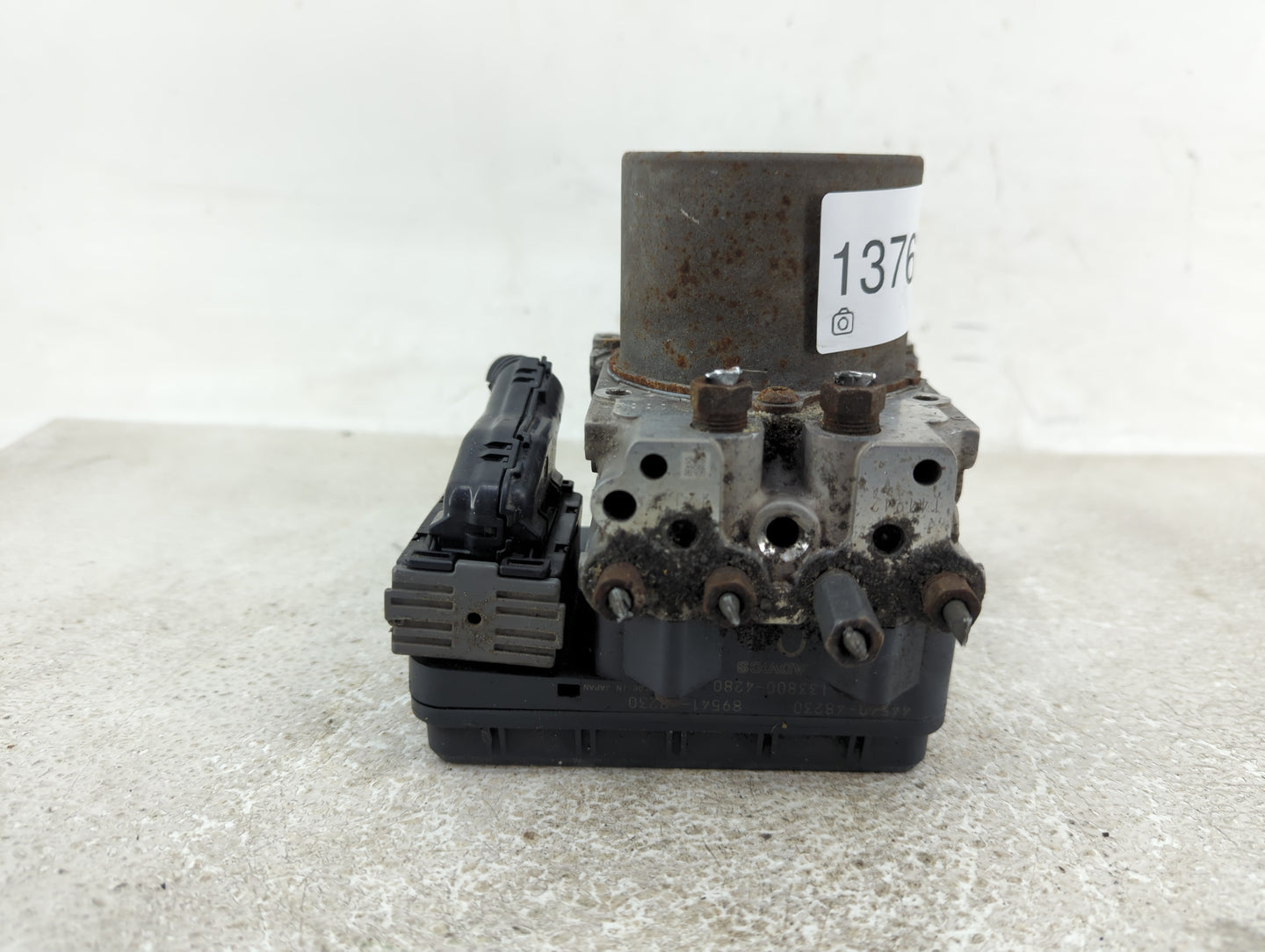 2008 Toyota Highlander ABS Pump Control Module Replacement P/N:133800-4280 89541-48230, 44540-48230 Fits OEM Used Auto Parts