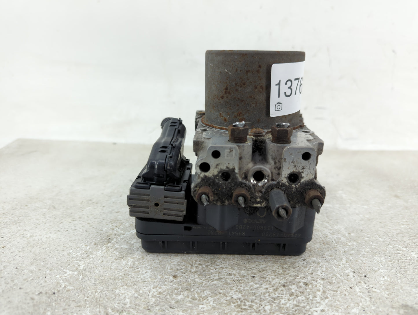2008 Toyota Highlander ABS Pump Control Module Replacement P/N:133800-4280 89541-48230, 44540-48230 Fits OEM Used Auto Parts