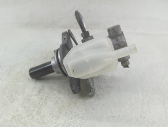 compare product 2008-2010 Toyota Highlander Brake Master Cylinder
