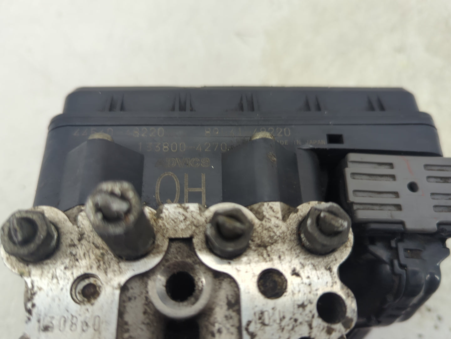 2008 Toyota Highlander ABS Pump Control Module Replacement P/N:133800-4270 44540-4S220 Fits OEM Used Auto Parts - Oemusedaut
