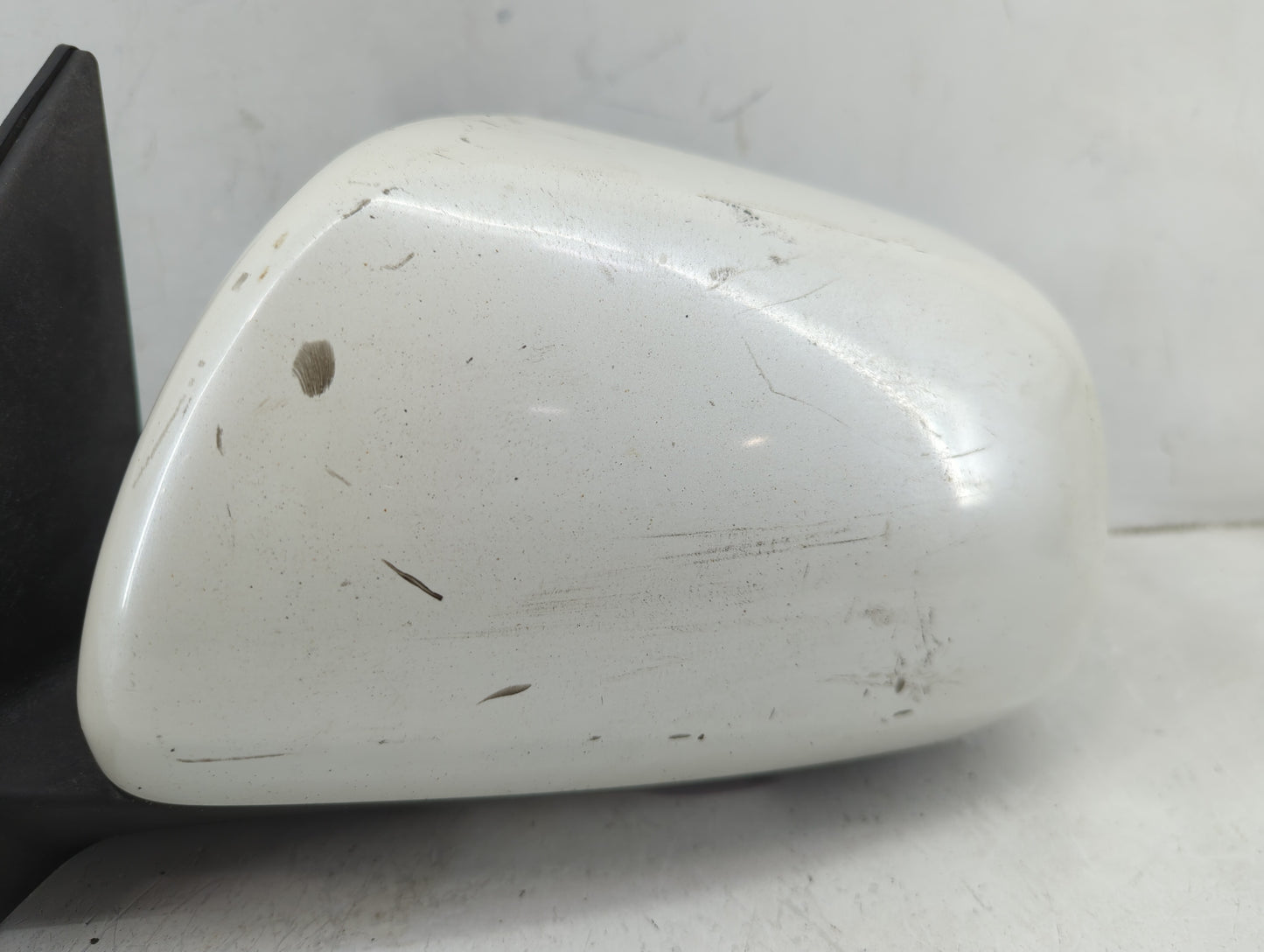 2008-2013 Toyota Highlander Driver Side View Mirror - Left Door Mirror OEM Used - Oemusedautoparts1.com