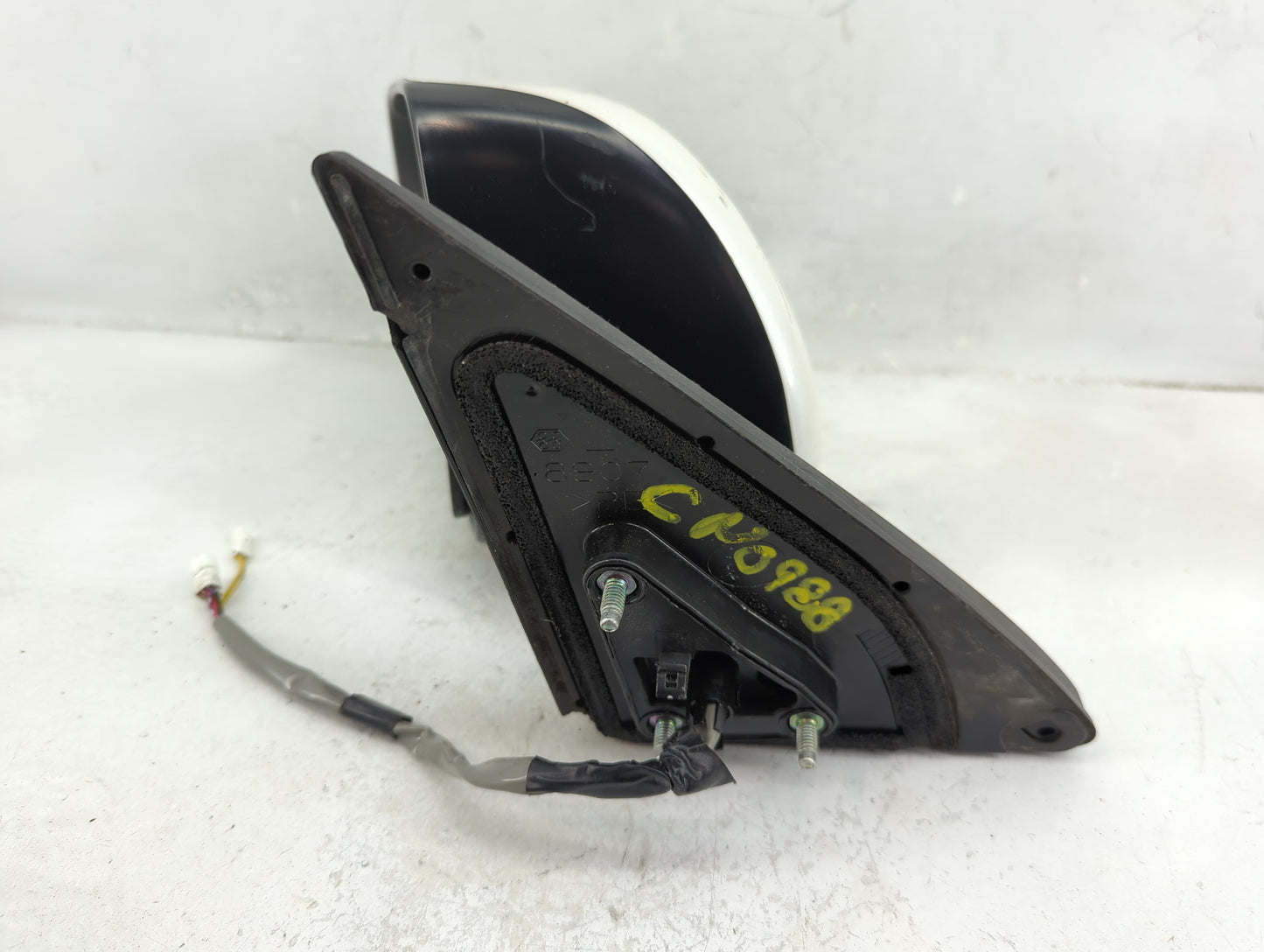 2008-2013 Toyota Highlander Driver Side View Mirror - Left Door Mirror OEM Used - Oemusedautoparts1.com