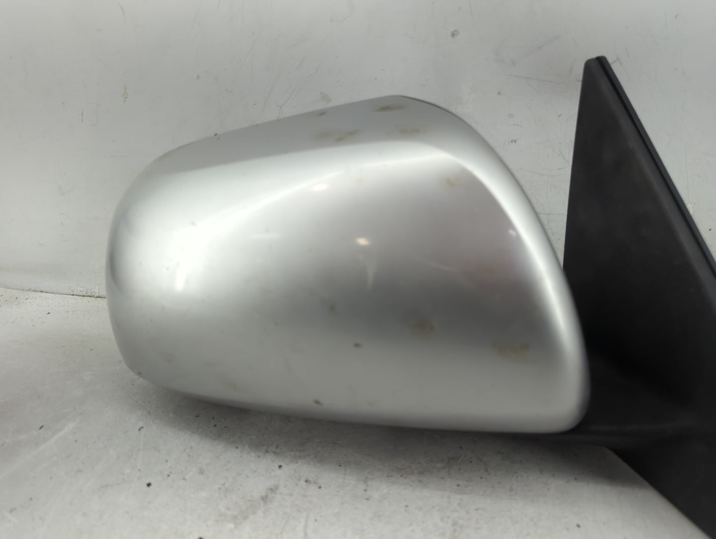 2008-2013 Toyota Highlander Driver Side View Mirror - Left Door Mirror OEM Used - Oemusedautoparts1.com
