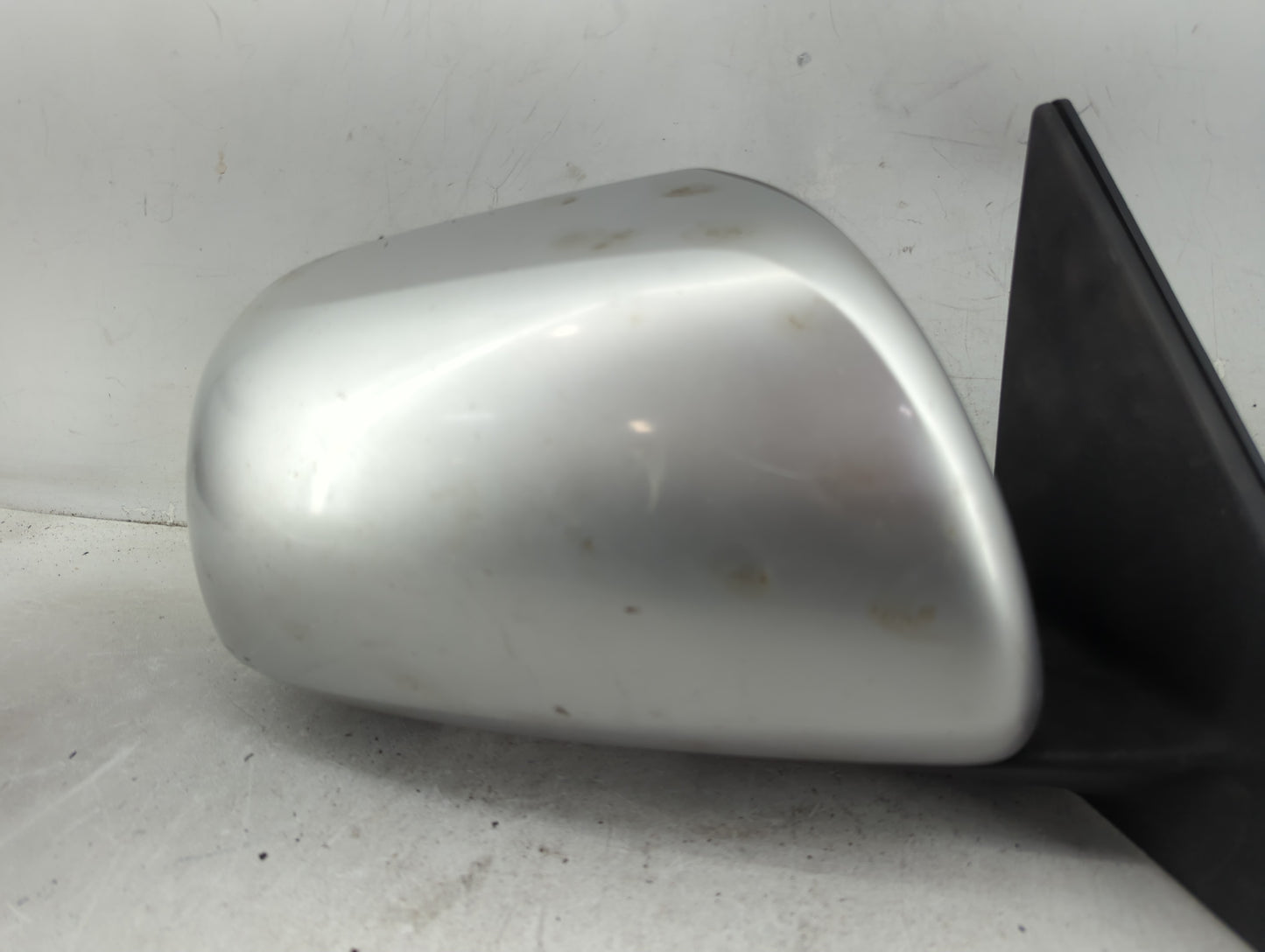2008-2013 Toyota Highlander Driver Side View Mirror - Left Door Mirror OEM Used - Oemusedautoparts1.com