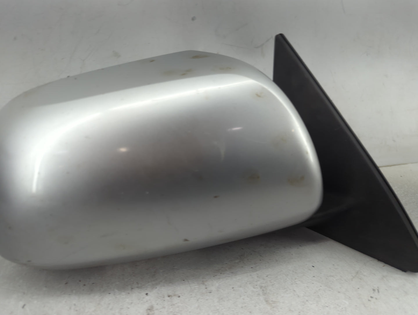 2008-2013 Toyota Highlander Driver Side View Mirror - Left Door Mirror OEM Used - Oemusedautoparts1.com