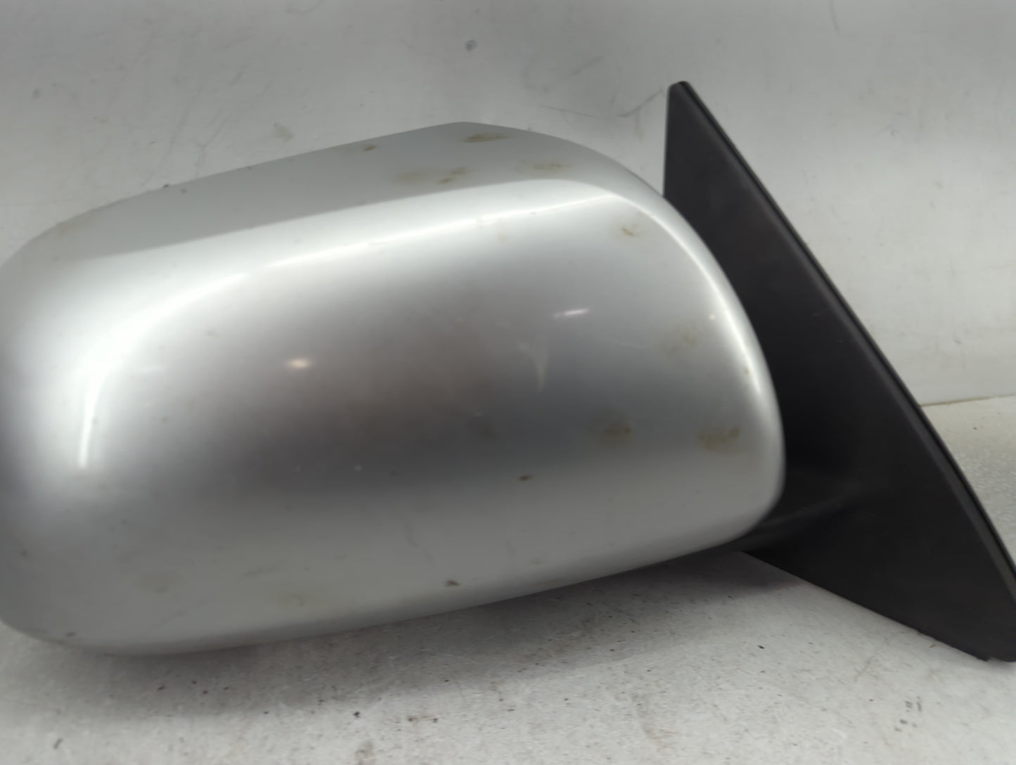 2008-2013 Toyota Highlander Driver Side View Mirror - Left Door Mirror OEM Used - Oemusedautoparts1.com