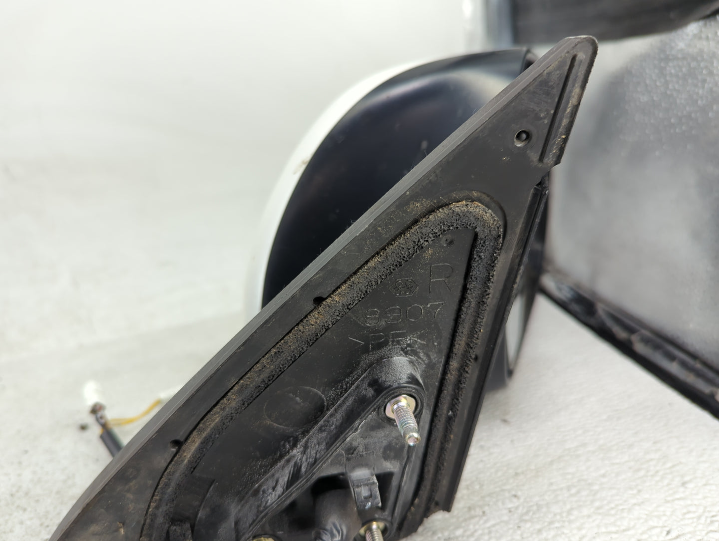 2008-2013 Toyota Highlander Passenger Side View Mirror - Right Door Mirror OEM Used - Oemusedautoparts1.com
