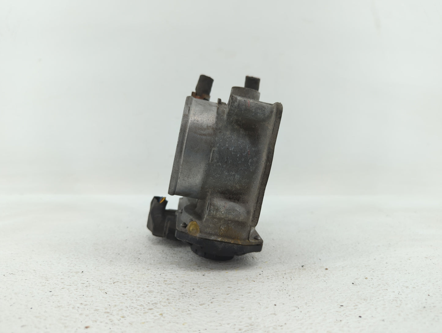 2008-2016 Toyota Highlander Throttle Body P/N:22030-0P050 22030-31030 Fits OEM Used Auto Parts - Oemusedautoparts1.com