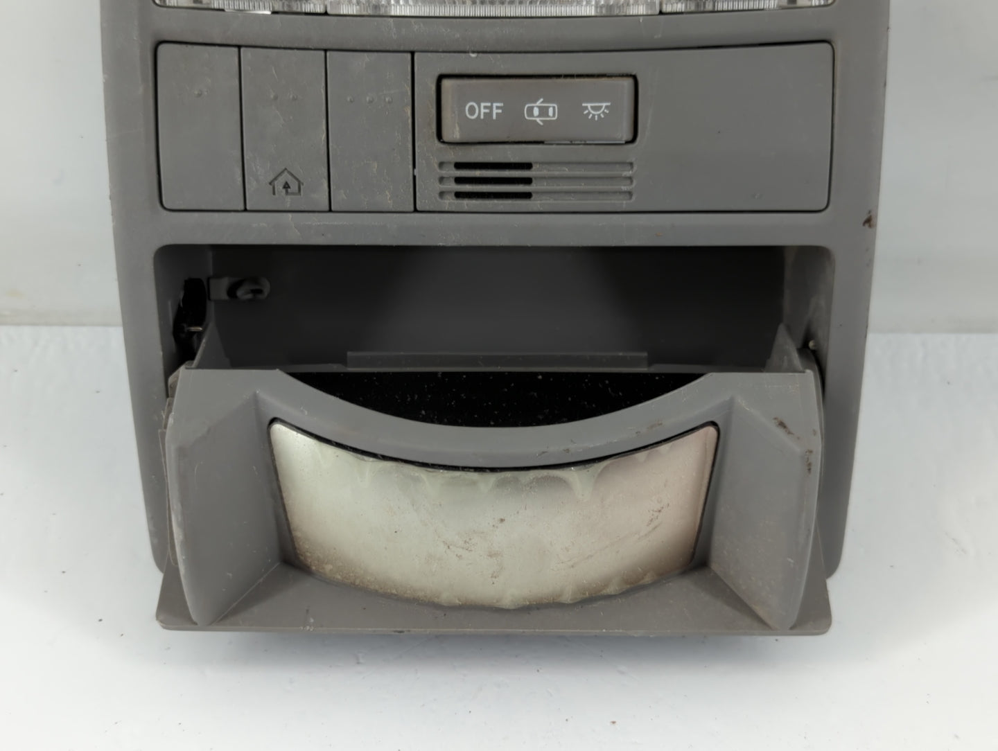 2008 Toyota Highlander Overhead Roof Console - Oemusedautoparts1.com