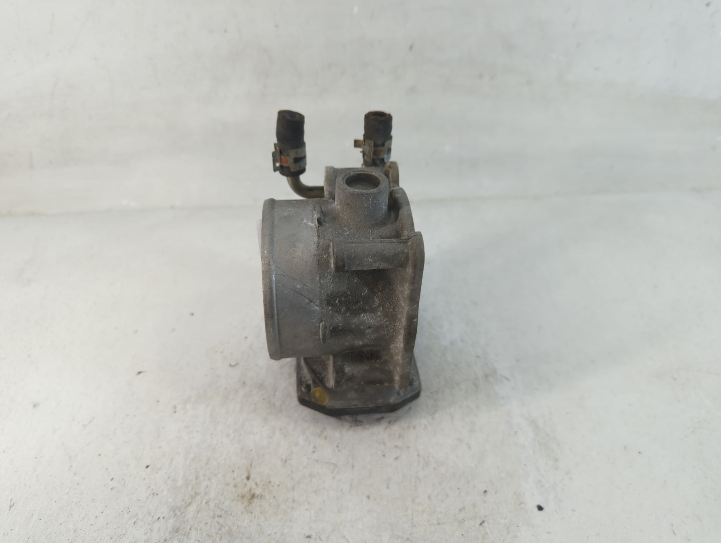 2008-2016 Toyota Highlander Throttle Body P/N:22030-31030 Fits OEM Used Auto Parts - Oemusedautoparts1.com