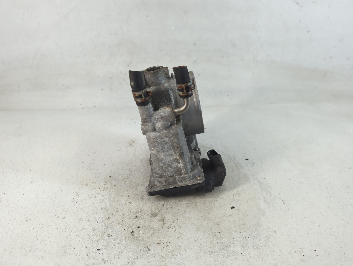 2008-2016 Toyota Highlander Throttle Body P/N:22030-31030 Fits OEM Used Auto Parts - Oemusedautoparts1.com