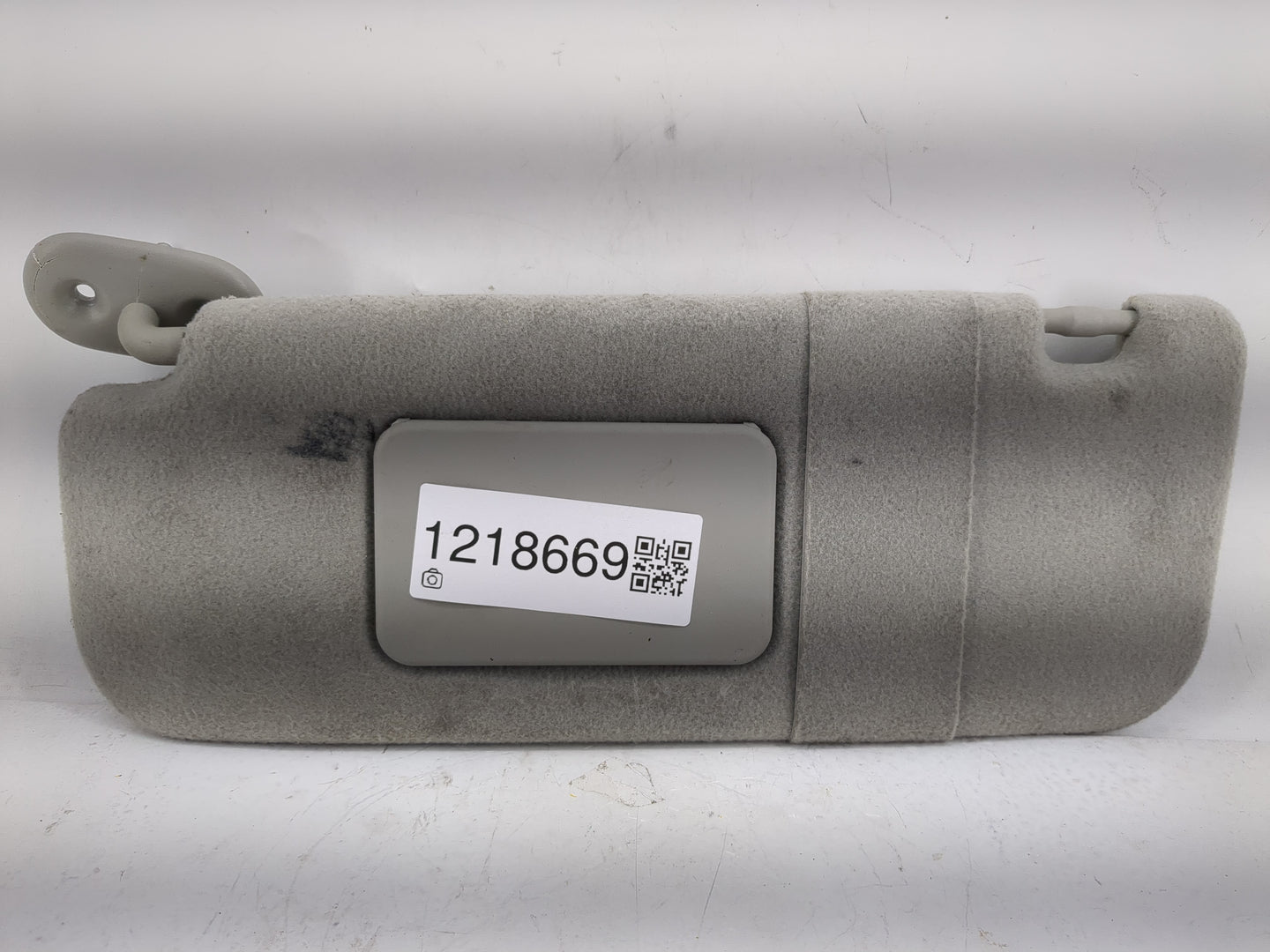 2005-2008 Toyota Matrix Sun Visor Shade Replacement Driver Left Mirror Fits Fits 2005 2006 2007 2008 OEM Used Auto Parts - O