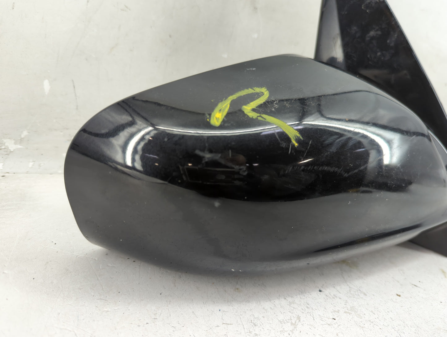 2003-2008 Toyota Matrix Passenger Side View Mirror - Right Door Mirror OEM Used - Oemusedautoparts1.com