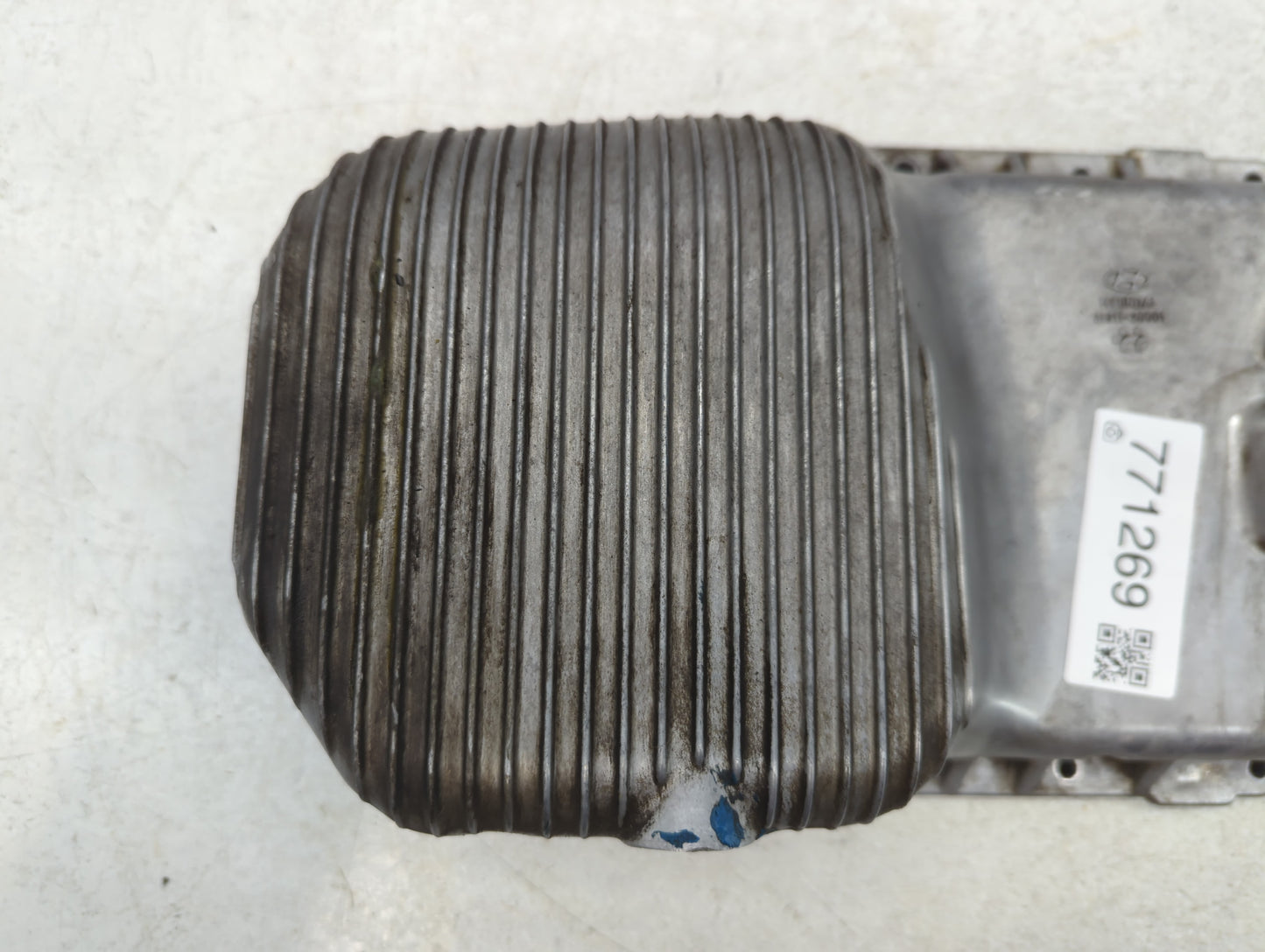 2008 Toyota Matrix Engine Oil Pan P/N:21511-26601 Fits OEM Used Auto Parts - Oemusedautoparts1.com