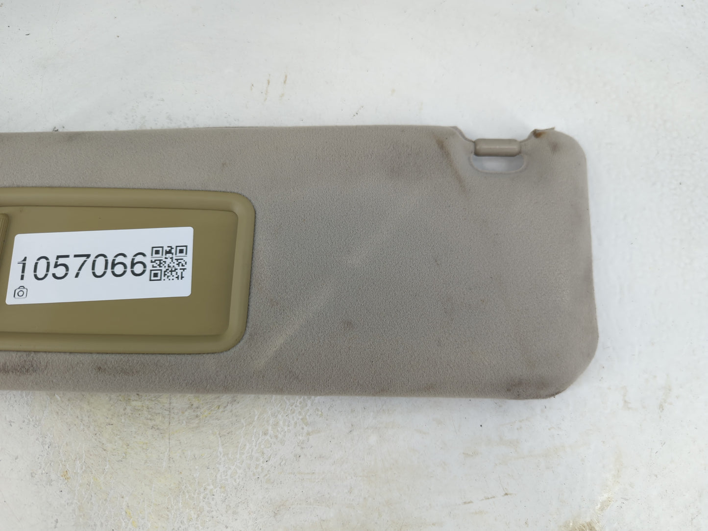 2006-2009 Toyota Prius Sun Visor Shade Replacement Driver Left Mirror Fits Fits 2006 2007 2008 2009 OEM Used Auto Parts - Oe