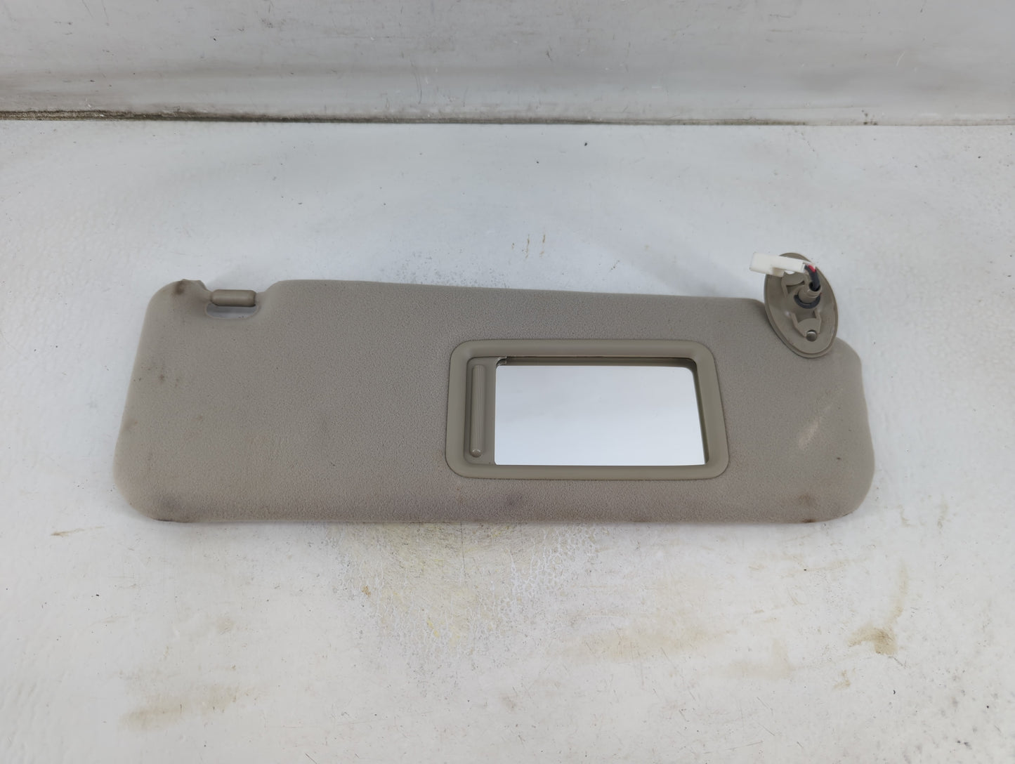 2006-2009 Toyota Prius Sun Visor Shade Replacement Passenger Right Mirror Fits Fits 2006 2007 2008 2009 OEM Used Auto Parts 