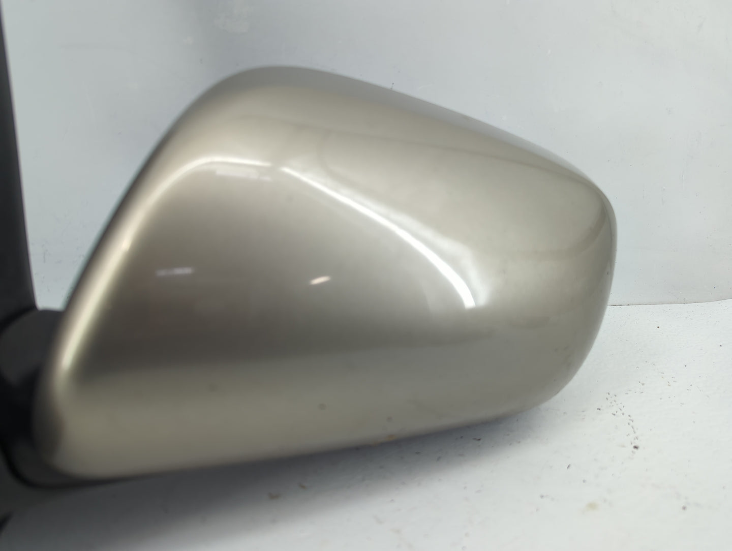 2004-2009 Toyota Prius Driver Side View Mirror - Left Door Mirror OEM Used - Oemusedautoparts1.com