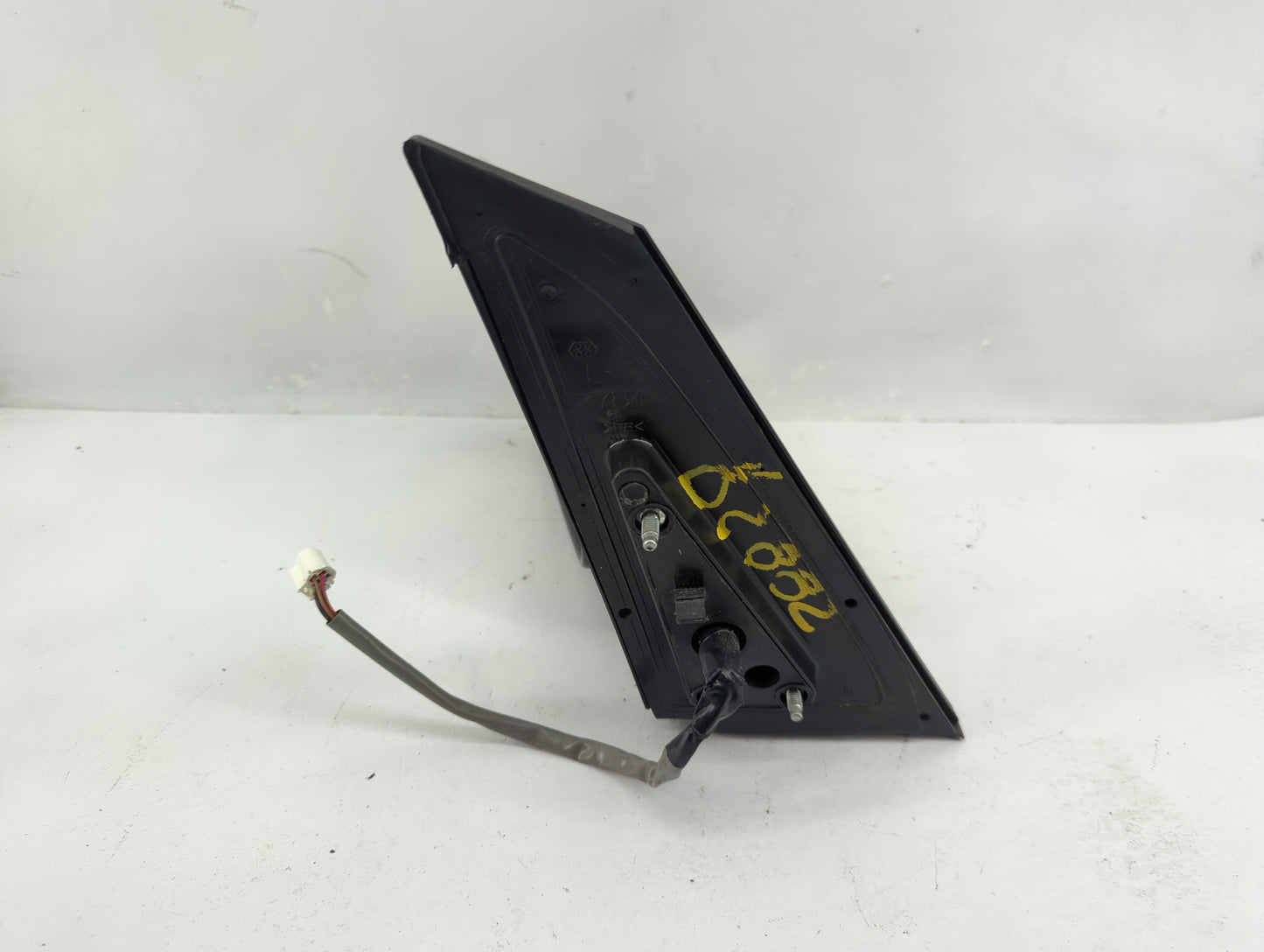 2004-2009 Toyota Prius Driver Side View Mirror - Left Door Mirror OEM Used - Oemusedautoparts1.com