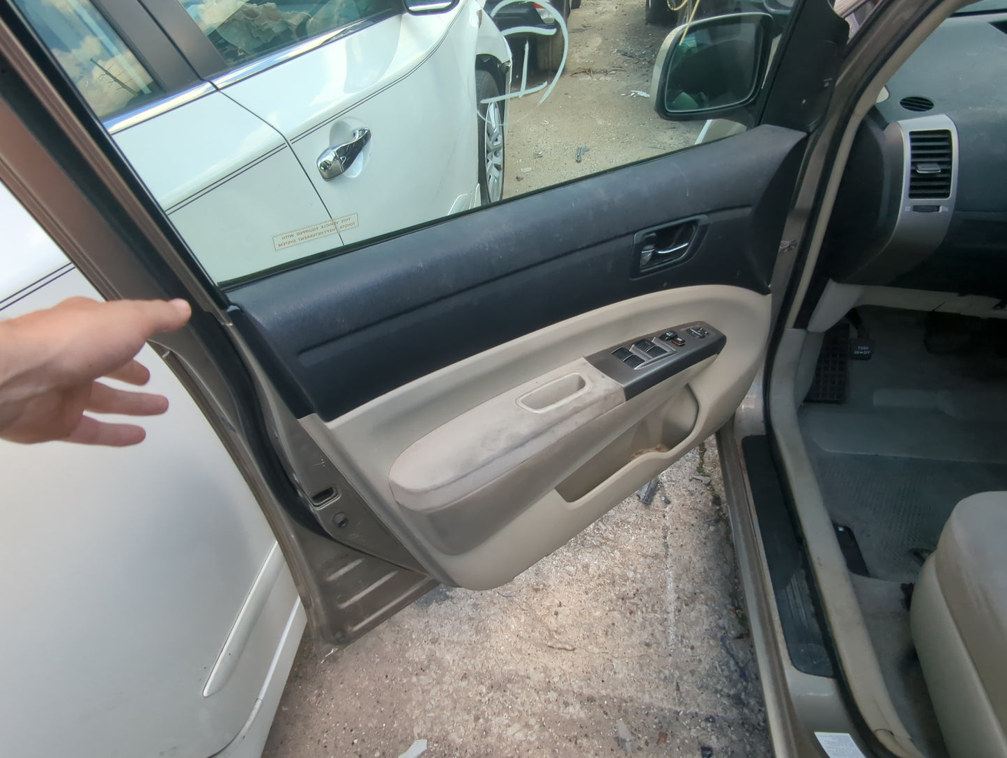 2008 Toyota Prius Front Left Driver Interior Door Panel Trim 1076158 - Oemusedautoparts1.com